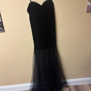 Elegant Black Strapless Evening Dress